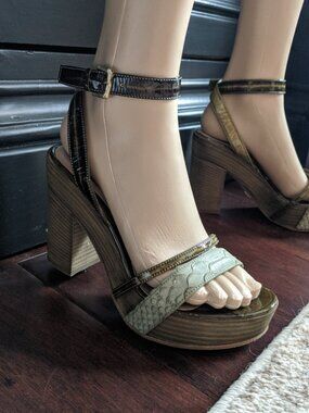 EGO ITALY Green Animal Print Platform Ankle Strap Chunky Heels Sandals EU 37